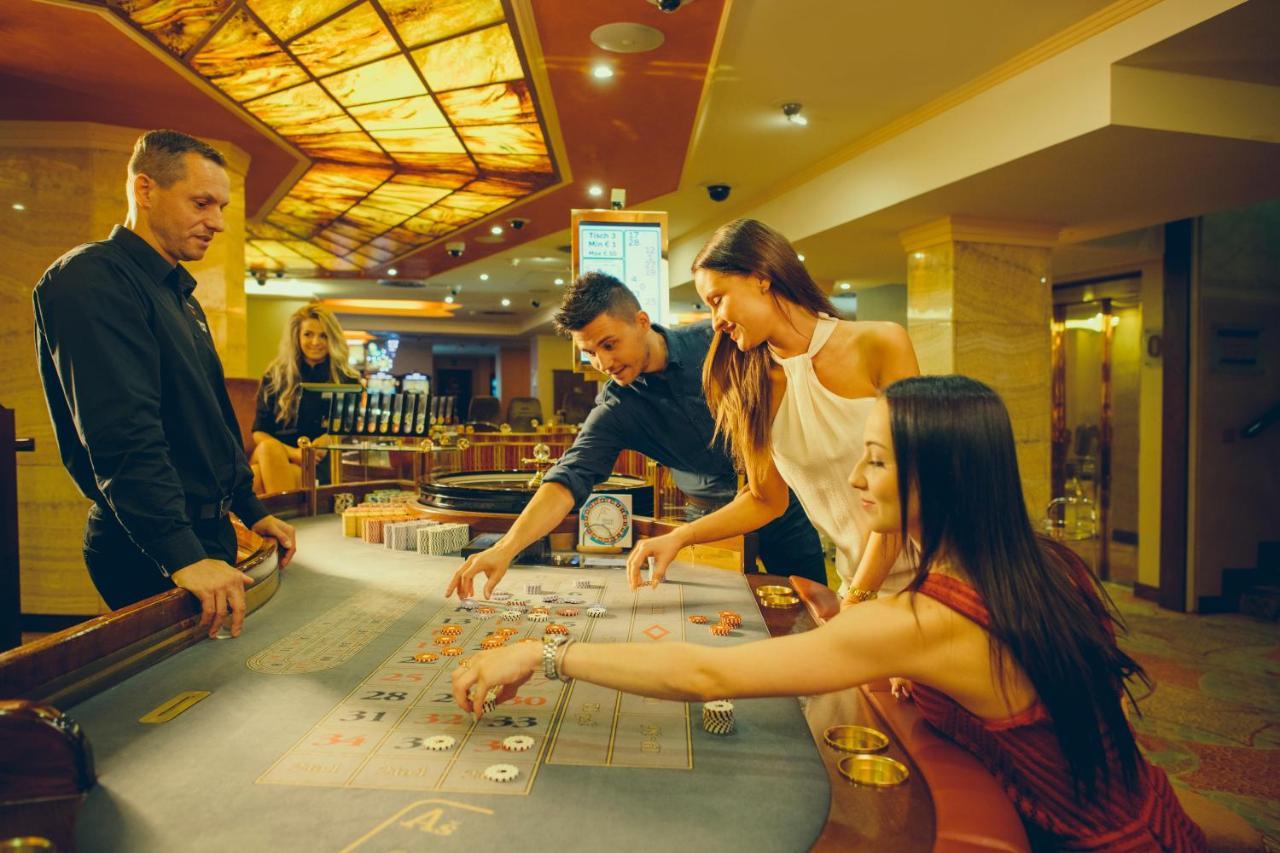 מלון Aš Grand Casino Aš מראה חיצוני תמונה